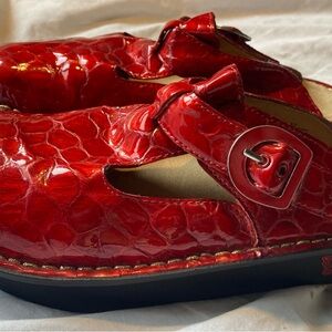 Algeria red sandals size 37